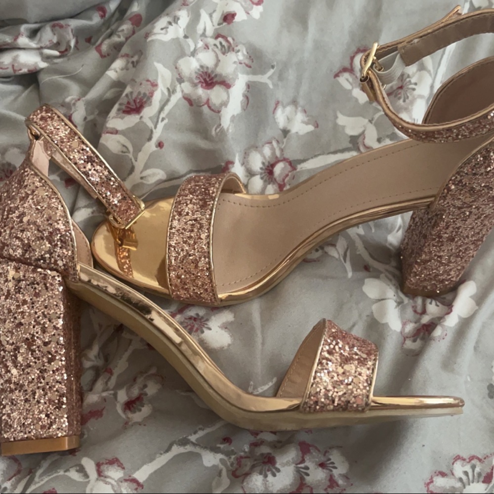 Chunky heels